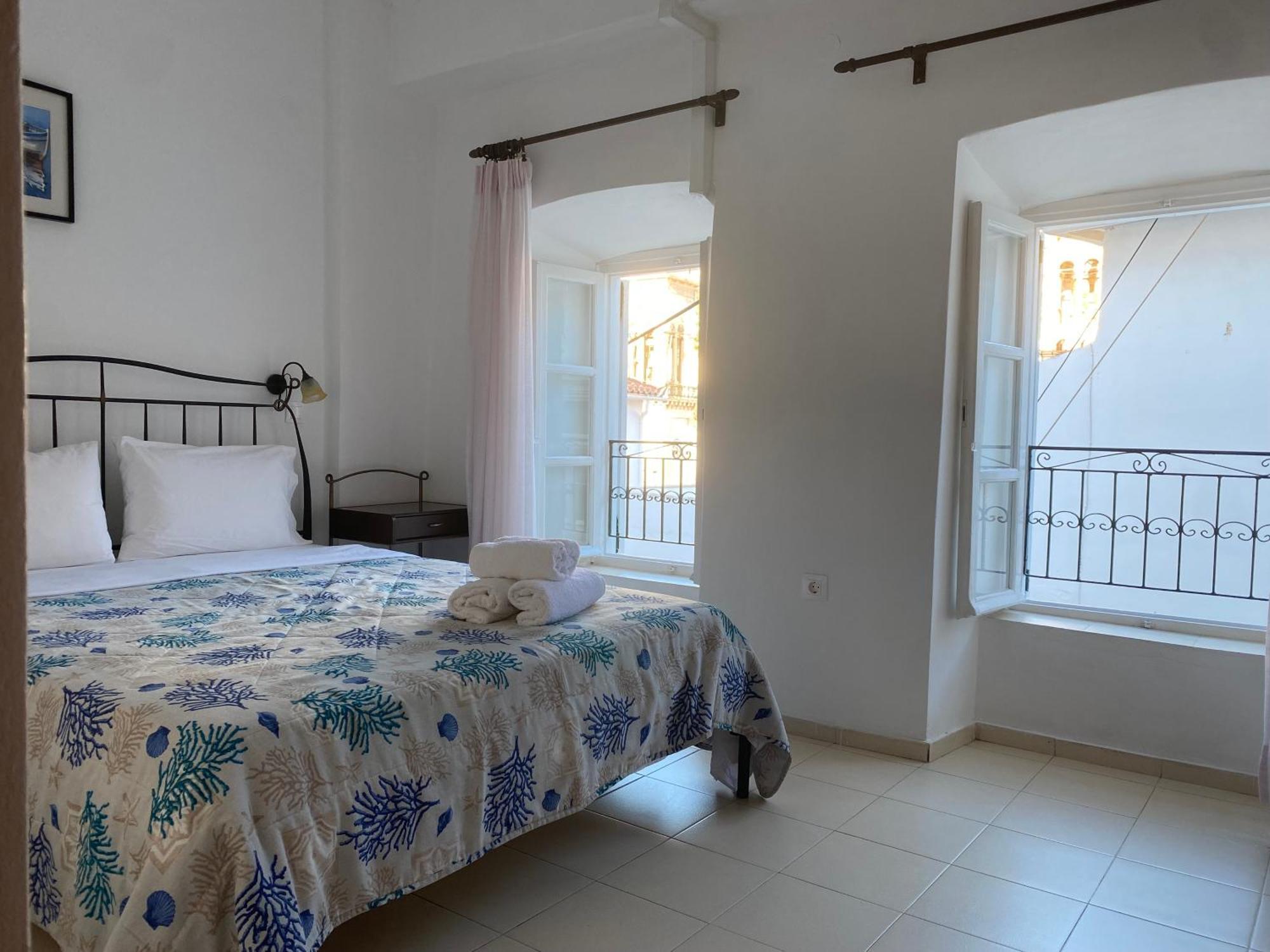 Pension Efie Hydra  Extérieur photo