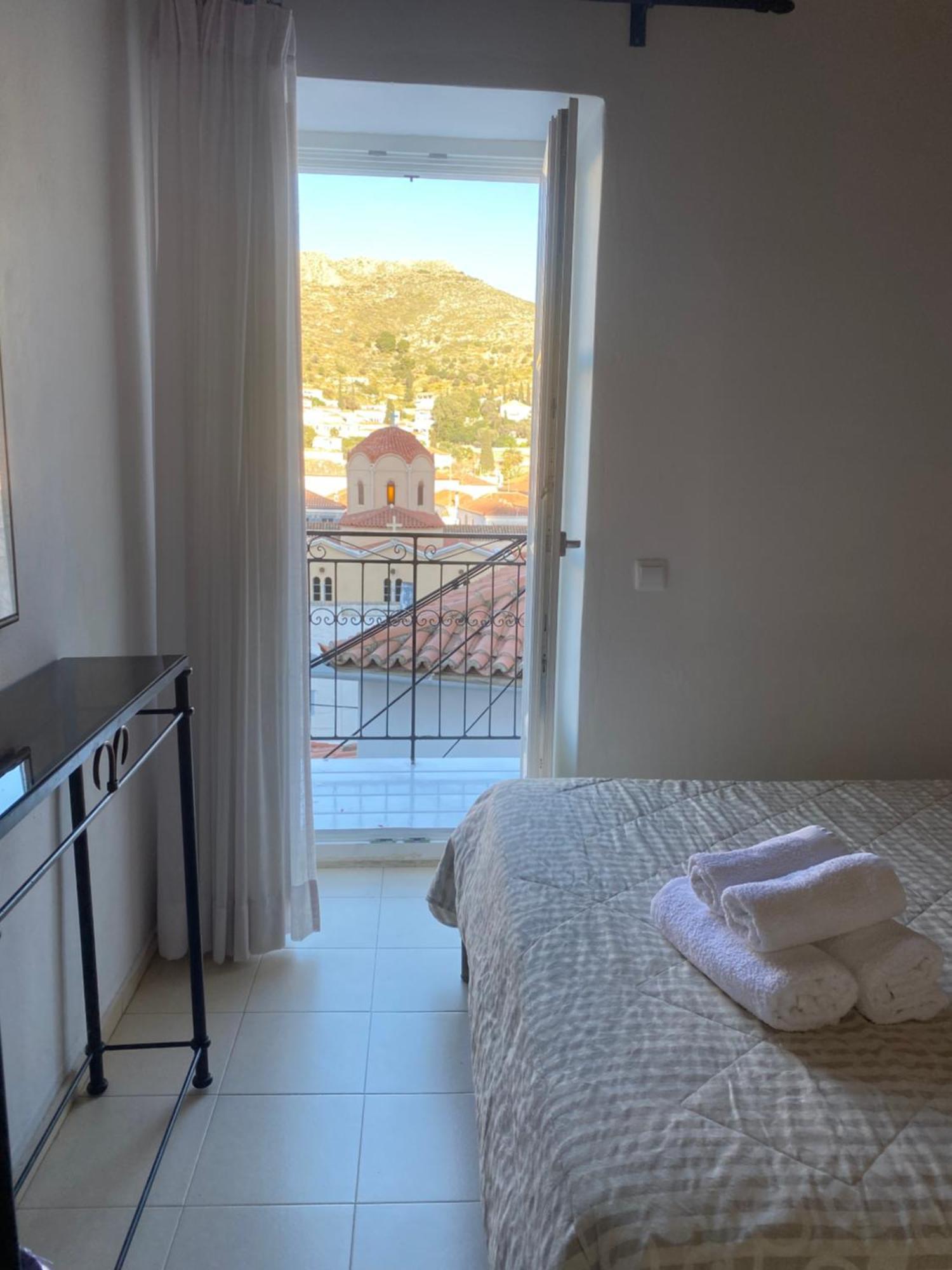 Pension Efie Hydra  Extérieur photo